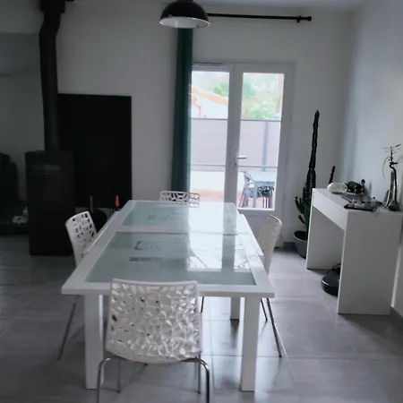 Maison A 500m De L'ocean בית נופש לונגוויל-סור-מר